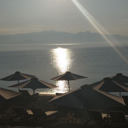 Takis Haikos House Two Minutes Walk To The Beach Peroulia Vounária Екстериор снимка
