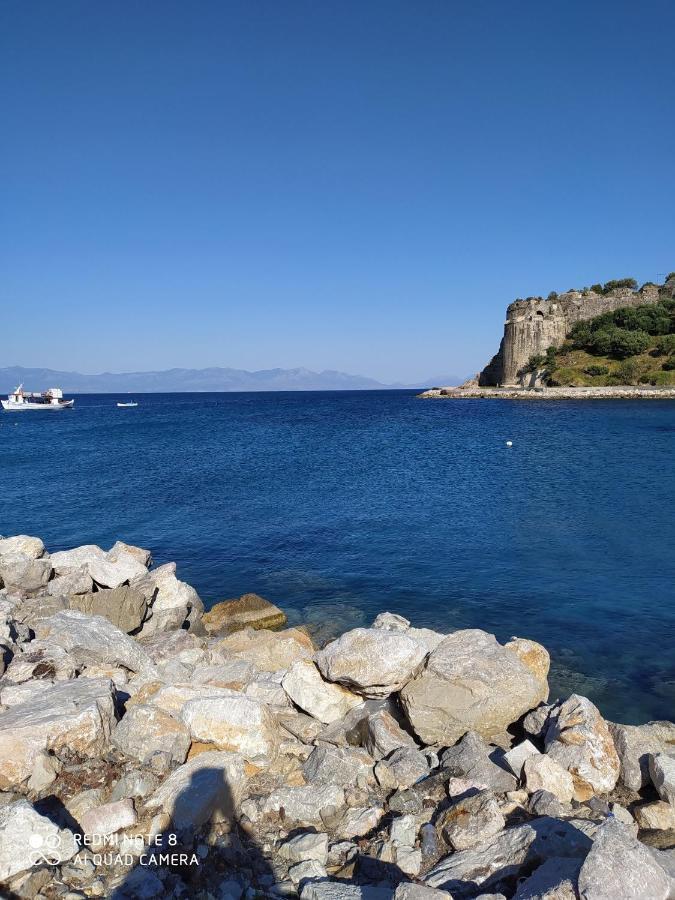 Takis Haikos House Two Minutes Walk To The Beach Peroulia Vounária Екстериор снимка