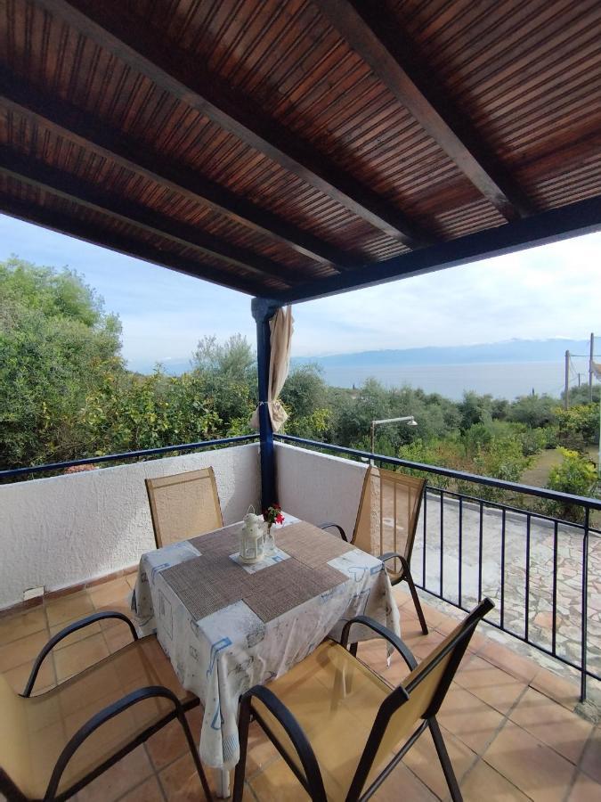 Takis Haikos House Two Minutes Walk To The Beach Peroulia Vounária Екстериор снимка