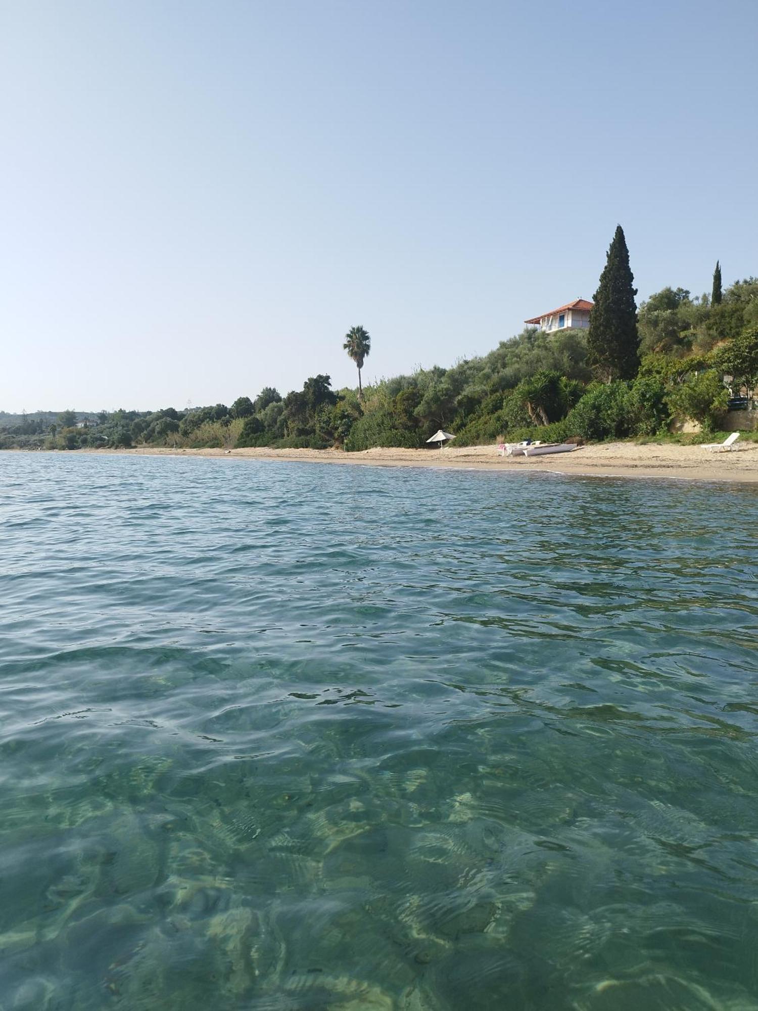 Takis Haikos House Two Minutes Walk To The Beach Peroulia Vounária Екстериор снимка