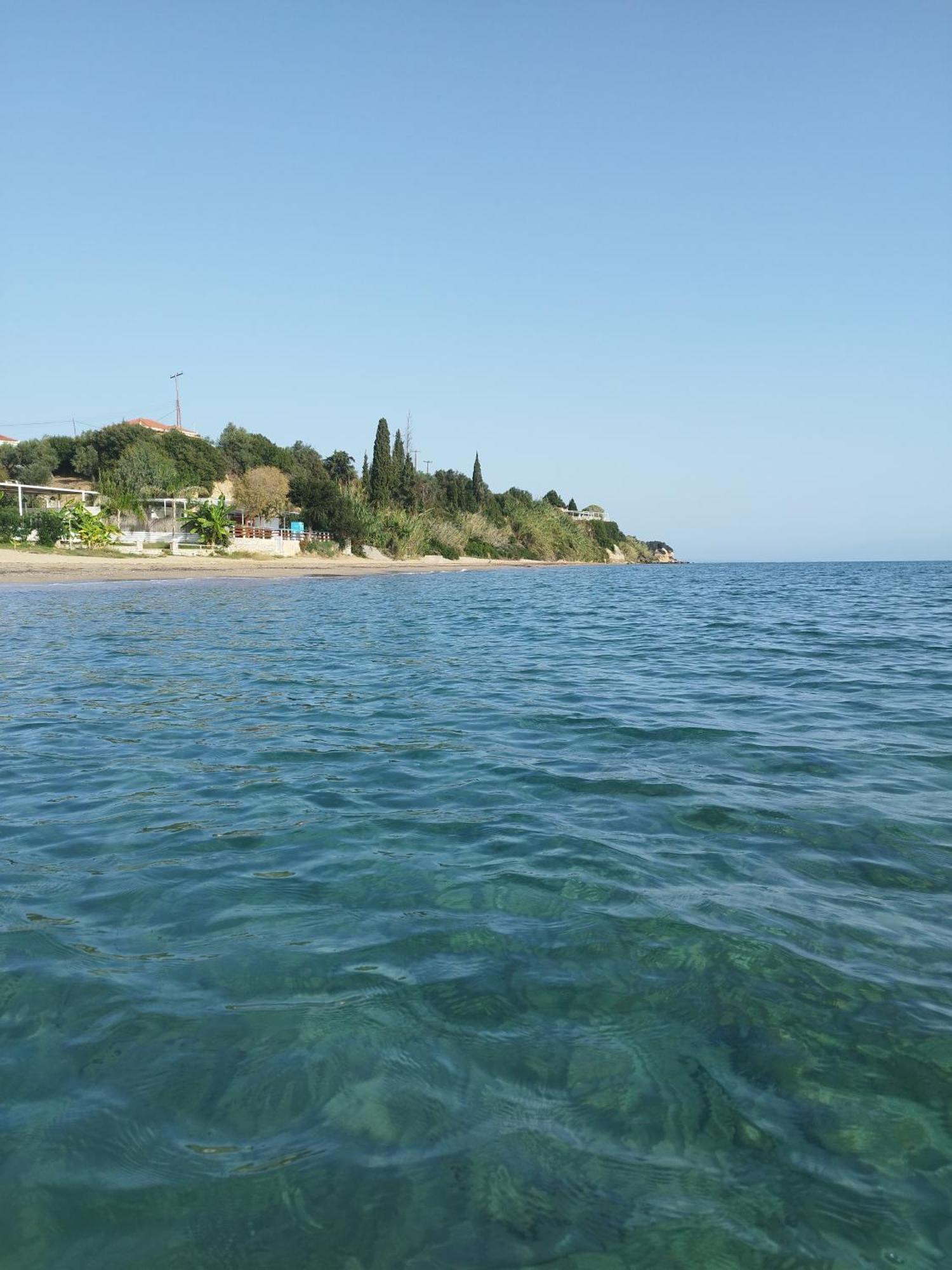 Takis Haikos House Two Minutes Walk To The Beach Peroulia Vounária Екстериор снимка
