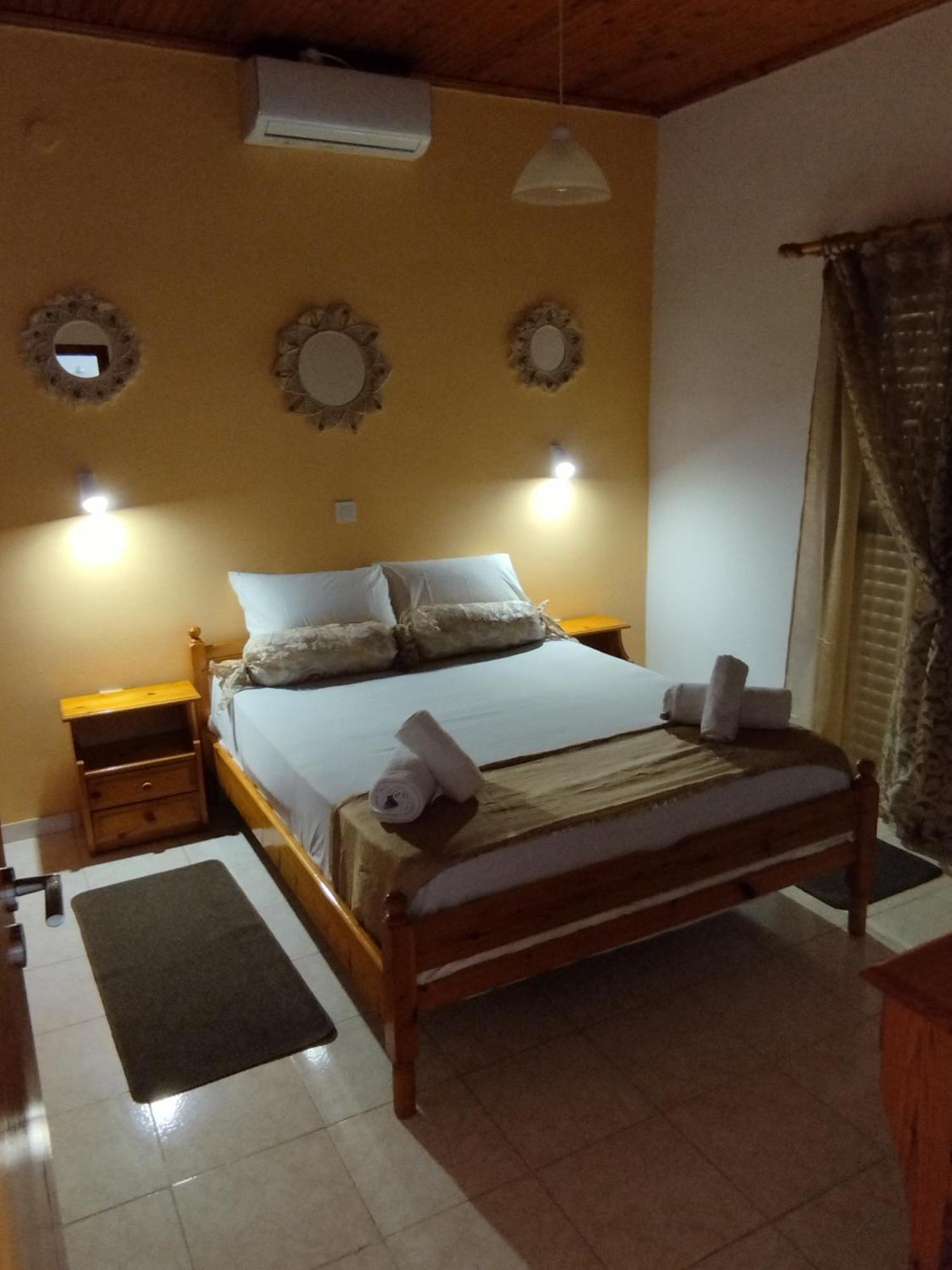 Takis Haikos House Two Minutes Walk To The Beach Peroulia Vounária Екстериор снимка