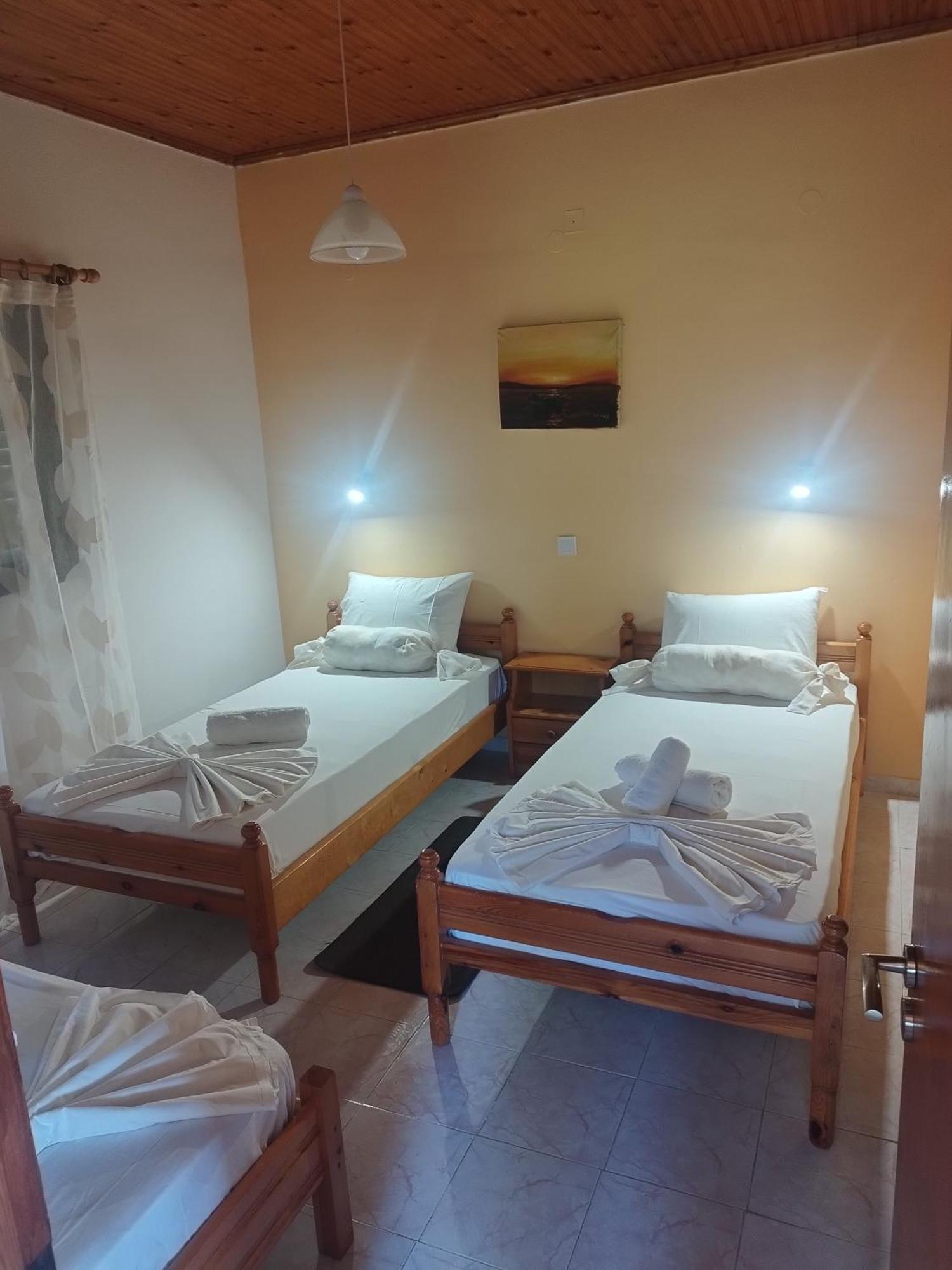 Takis Haikos House Two Minutes Walk To The Beach Peroulia Vounária Екстериор снимка