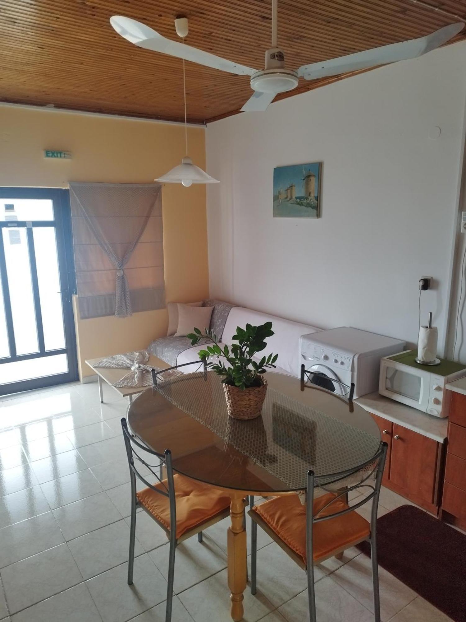 Takis Haikos House Two Minutes Walk To The Beach Peroulia Vounária Екстериор снимка