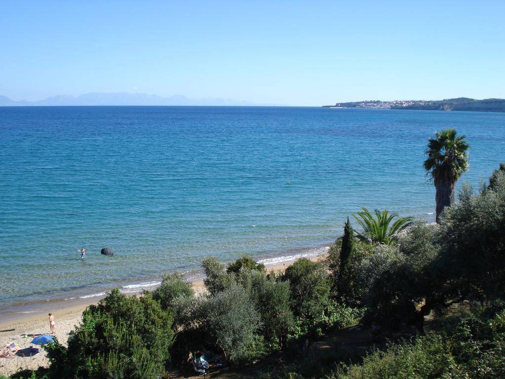 Takis Haikos House Two Minutes Walk To The Beach Peroulia Vounária Екстериор снимка